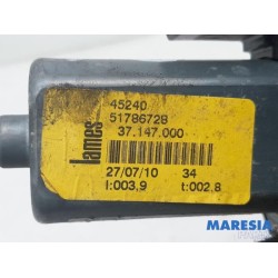Fiat - Punto - Window mechanism 4-door, front right