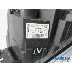 Renault - Trafic - Koplamp links