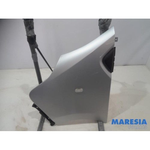 Renault - Trafic - Front wing, left