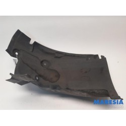 Renault - Megane - Wheel arch liner