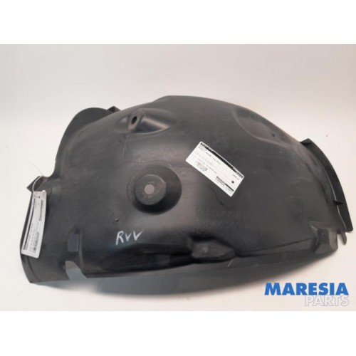 Renault - Megane - Wheel arch liner