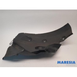 Renault - Megane - Wheel arch liner