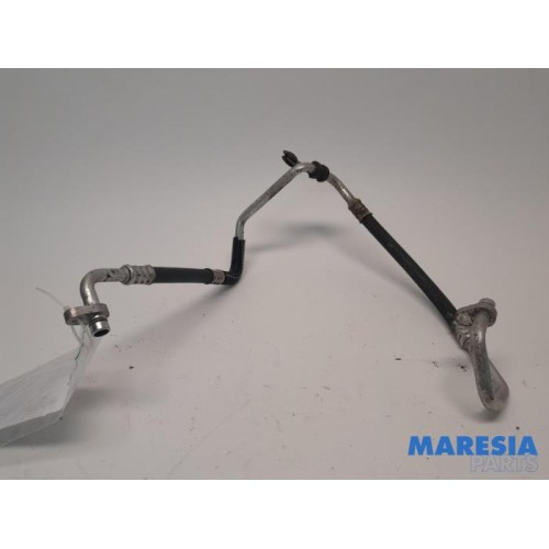 Renault - Megane - Air conditioning line