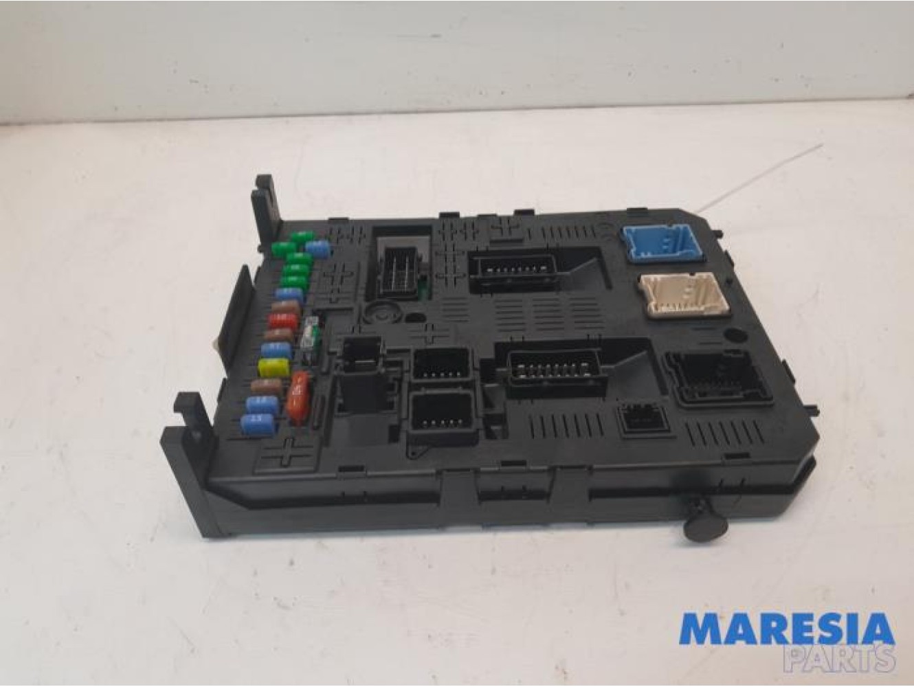 Peugeot - Partner - Fuse box
