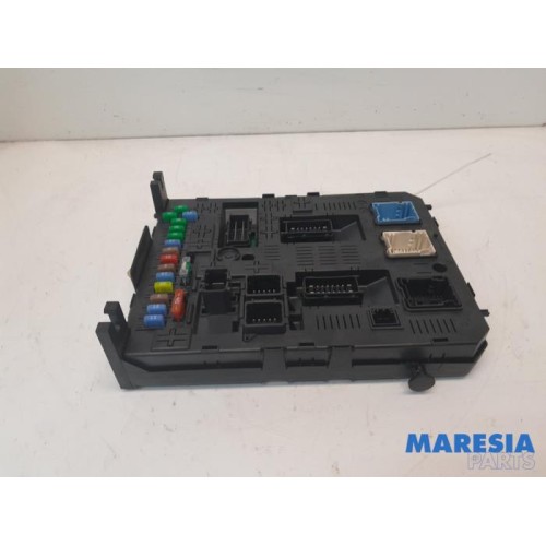 Peugeot - Partner - Fuse box