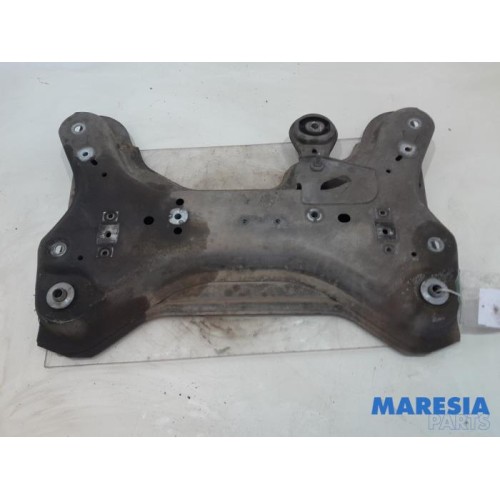 Renault - Trafic - Subframe