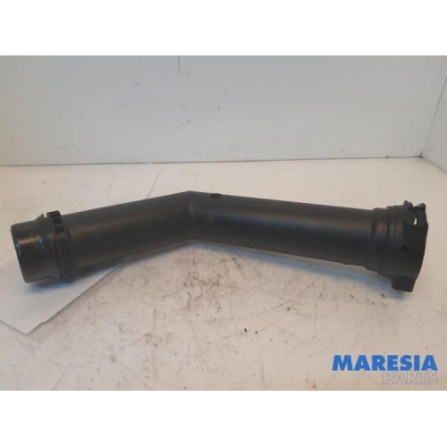Renault - Megane - Air intake hose