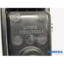 Lancia - Y(Psilon) - Electric window switch