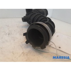 Renault - Megane - Air intake hose