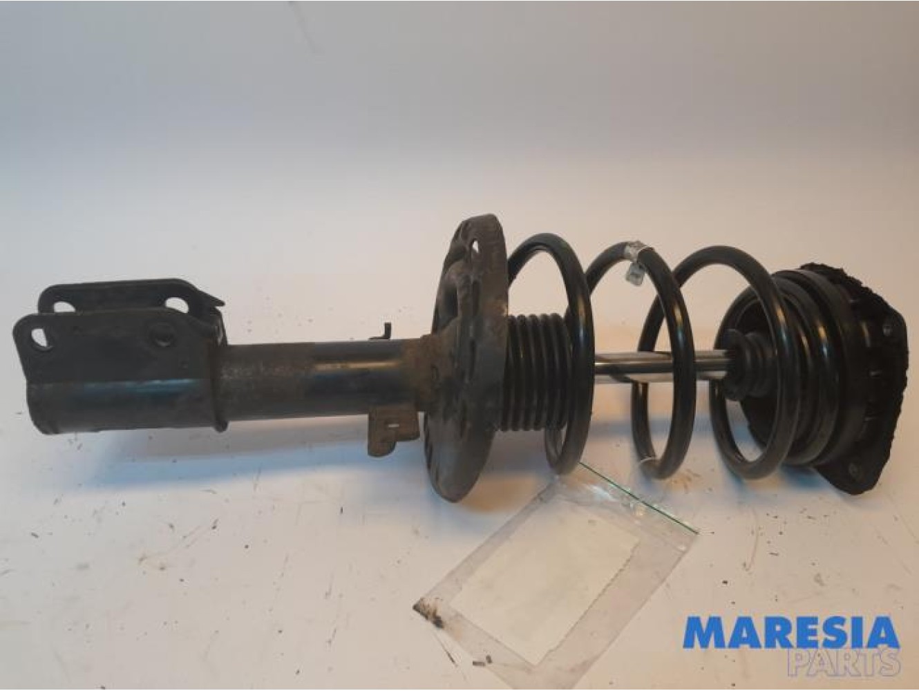 Renault - Megane - Front shock absorber rod, right