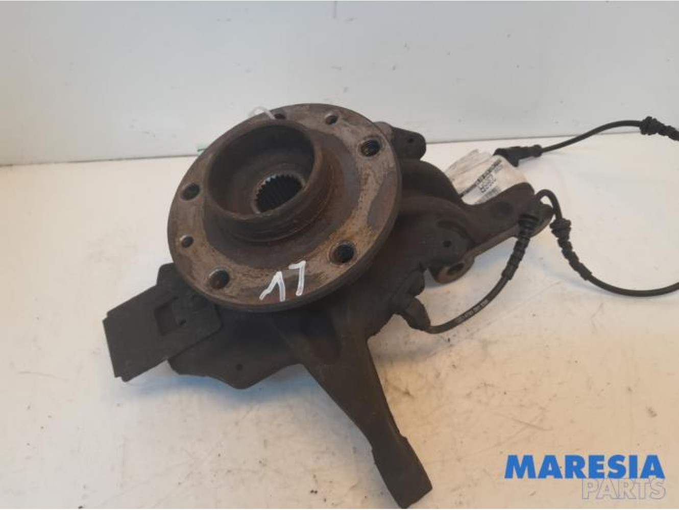 Renault - Megane - Fusee links-voor
