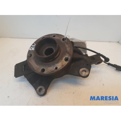 Renault - Megane - Knuckle, front right