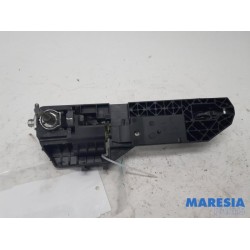 Lancia - Y(Psilon) - Door handle 4-door, front left