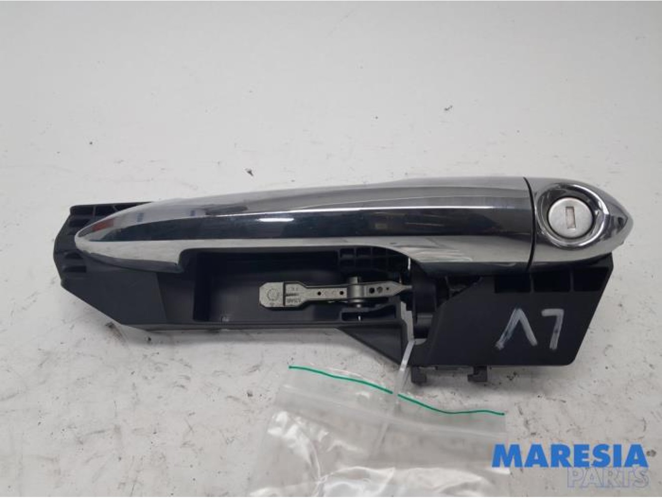 Lancia - Y(Psilon) - Door handle 4-door, front left