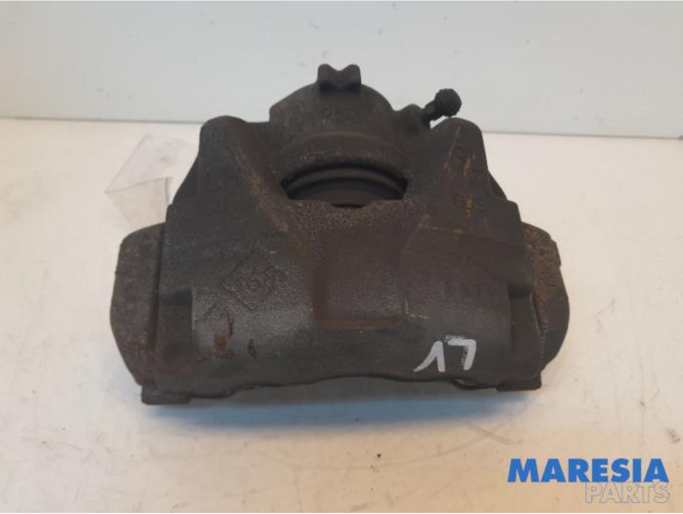 Renault - Megane - Front brake calliper, left