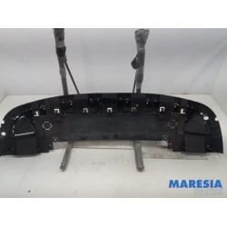 Renault - Trafic - Bumper onderplaat