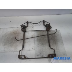 Renault - Trafic - Spare wheel mechanism