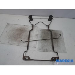Renault - Trafic - Spare wheel mechanism
