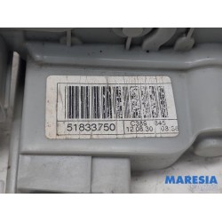Lancia - Y(Psilon) - Door lock mechanism 4-door, front left