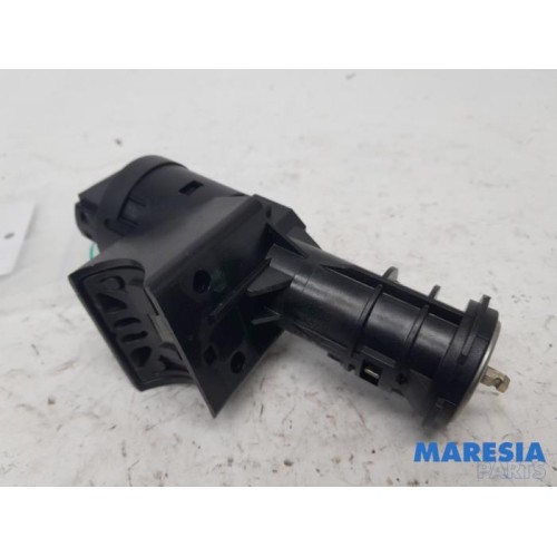 Lancia - Y(Psilon) - Ignition lock + key