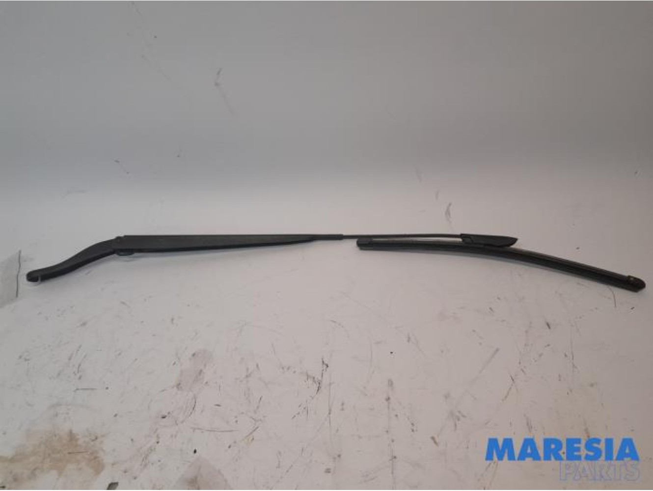 Renault - Megane - Front wiper arm