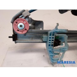 Lancia - Y(Psilon) - Rear door window mechanism 4-door, left