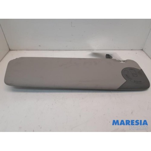 Renault - Trafic - Sun visor