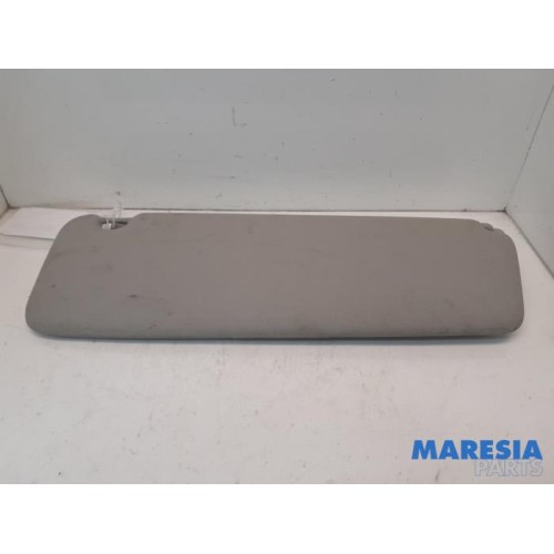 Renault - Trafic - Sun visor
