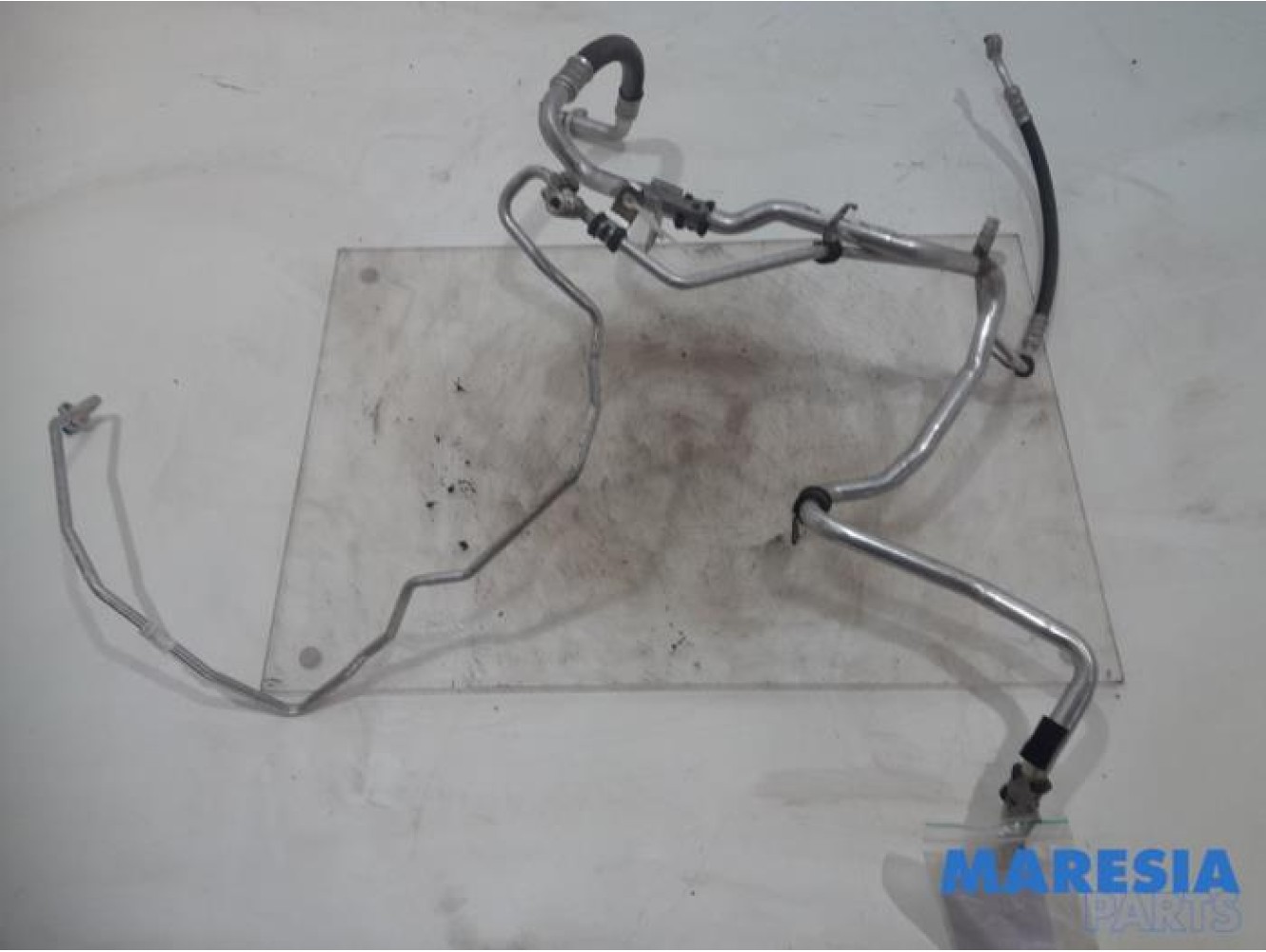 Renault - Trafic - Air conditioning line