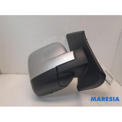 Renault - Trafic - Wing mirror, right