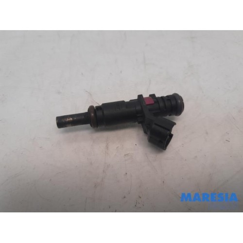 Renault - Twingo - Injector (petrol injection)