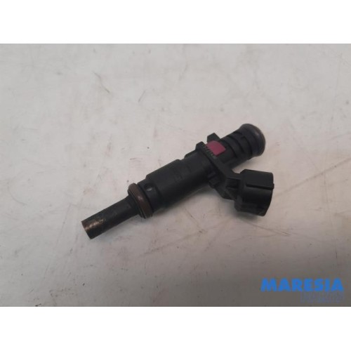 Renault - Twingo - Injector (petrol injection)