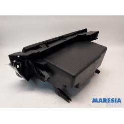 Renault - Trafic - Glovebox