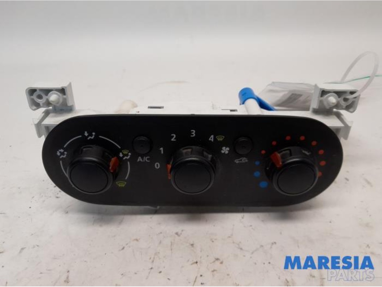 Renault - Trafic - Heater control panel