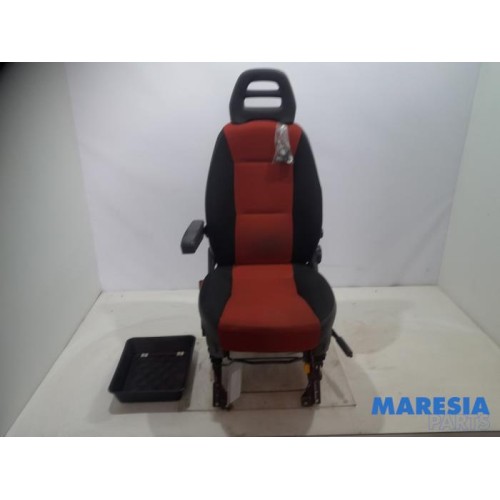 Fiat - Ducato - Sitz links
