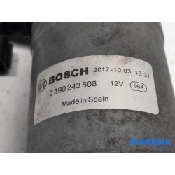 Renault - Trafic - Front wiper motor