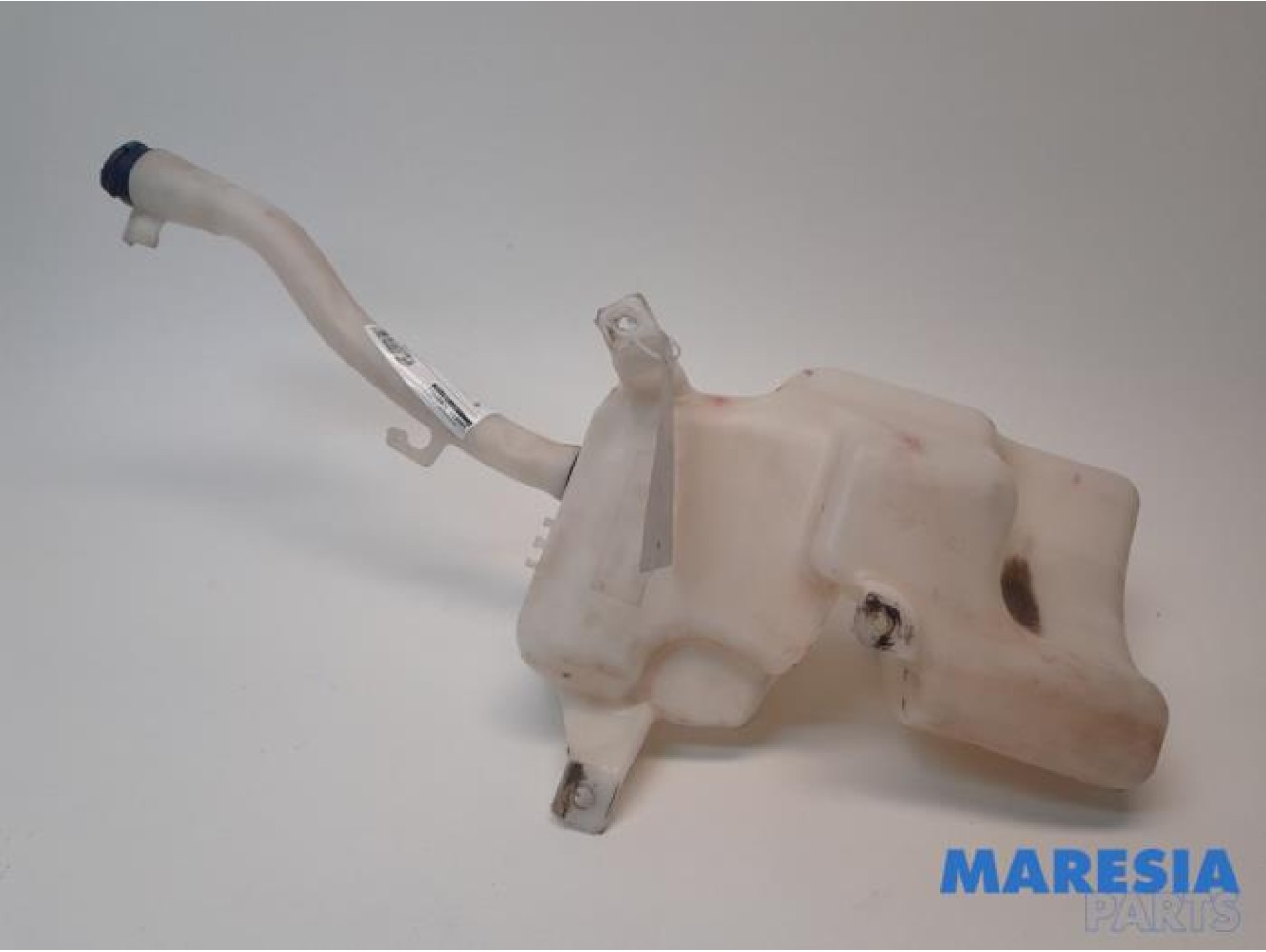 Opel - Combo - Front windscreen washer reservoir