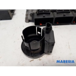 Renault - Trafic - Engine management computer