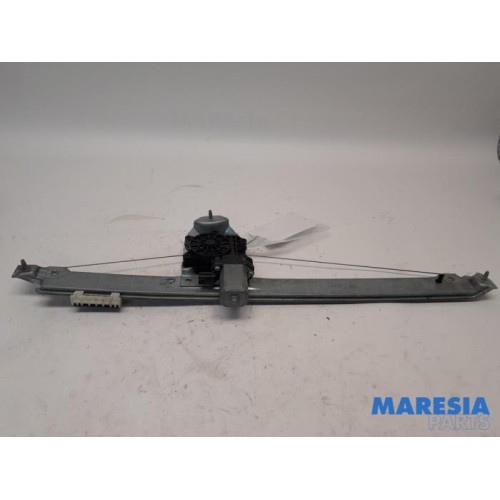 Renault - Trafic - Window mechanism 2-door, front right