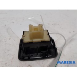 Renault - Trafic - Electric window switch
