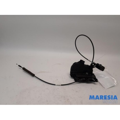 Renault - Trafic - Door lock mechanism 2-door, right