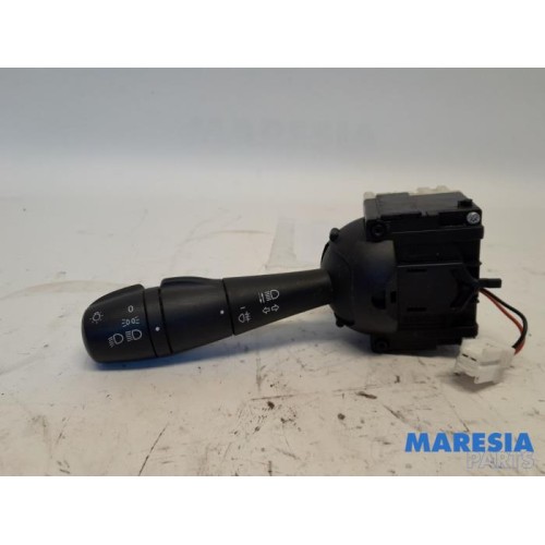 Renault - Trafic - Indicator switch
