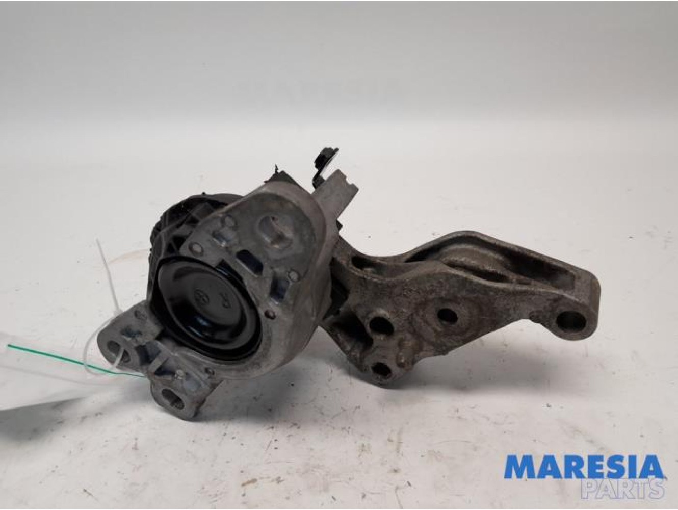 Renault - Trafic - Engine mount