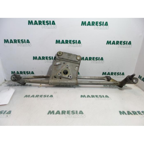 Peugeot - 406 - Wiper mechanism