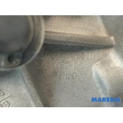 Peugeot - Expert - Front wiper motor