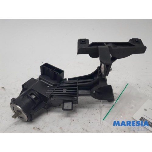 Opel - Combo - Ignition lock + key