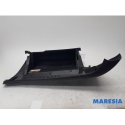 Opel - Combo - Glovebox