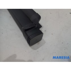 Alfa Romeo - Stelvio - Hutablage