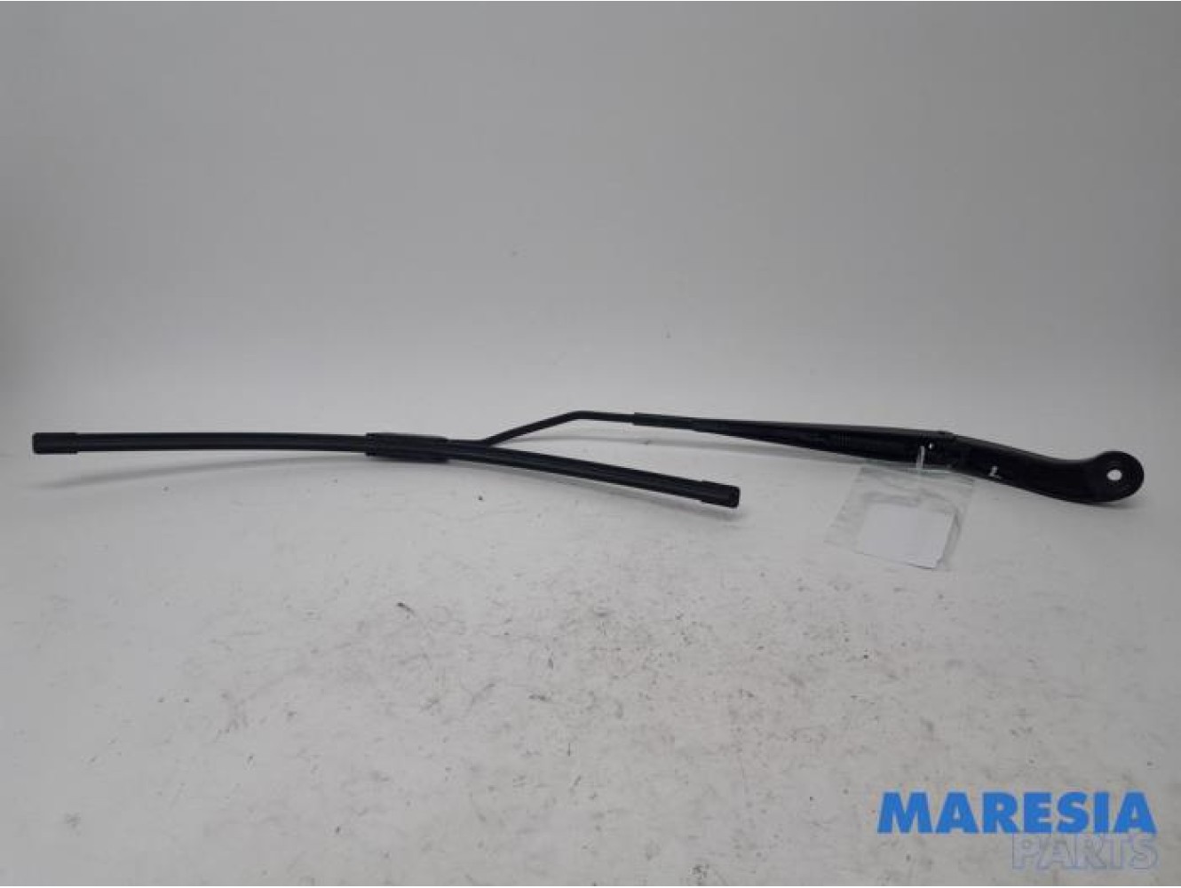 Peugeot - Expert - Front wiper arm
