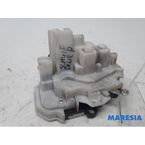Opel - Combo - Sliding door lock mechanism, right